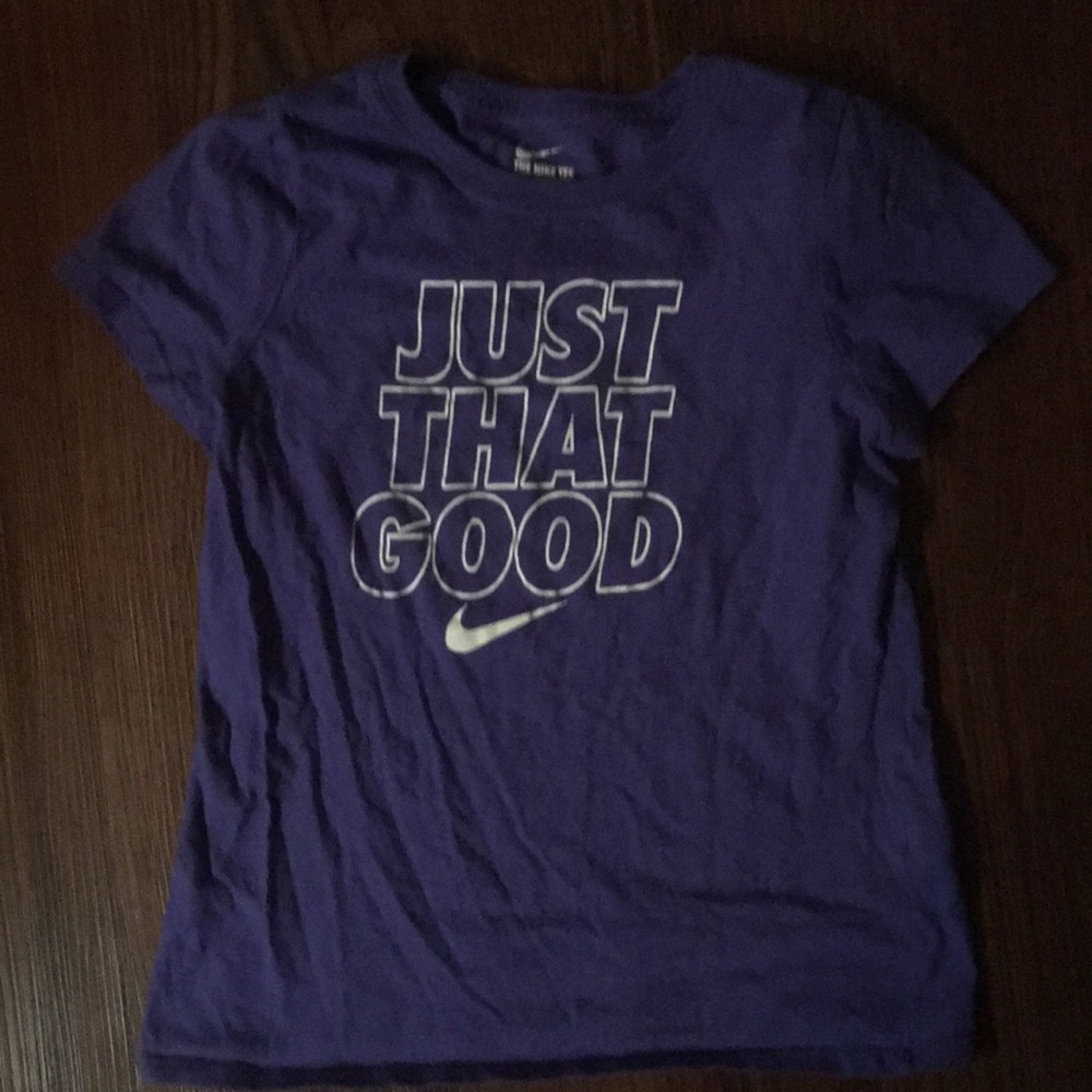 A kid Nike shirt